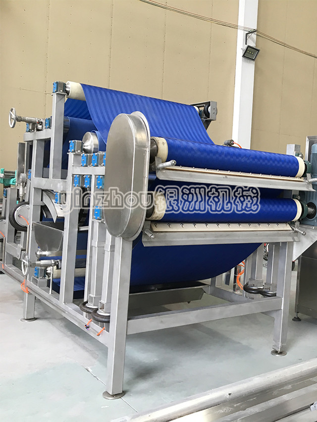 带式榨汁机.jpg 带式榨汁机.jpg